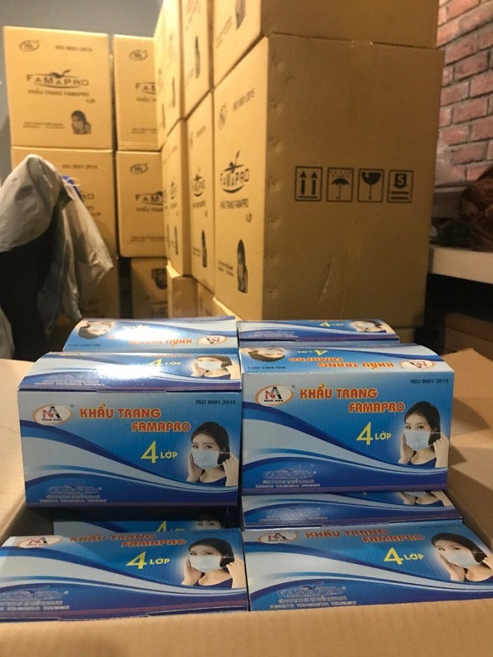 thùng đựng thiết bị y tế
