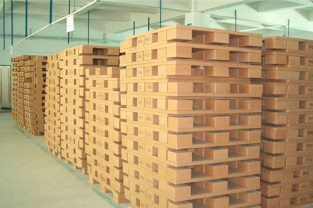Pallet giấy carton